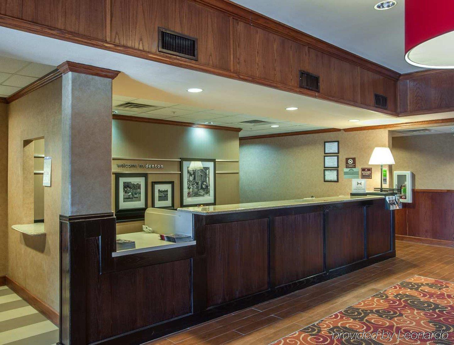 Hampton Inn&Suites Denton Exterior foto